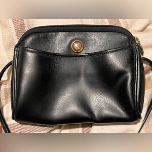 Small crossbody Liz Claiborne bag